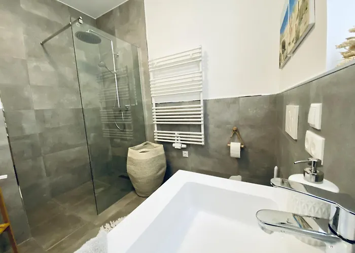 Strandkorb&mee H R Parkvillen Carlota Und Candela * Baabe